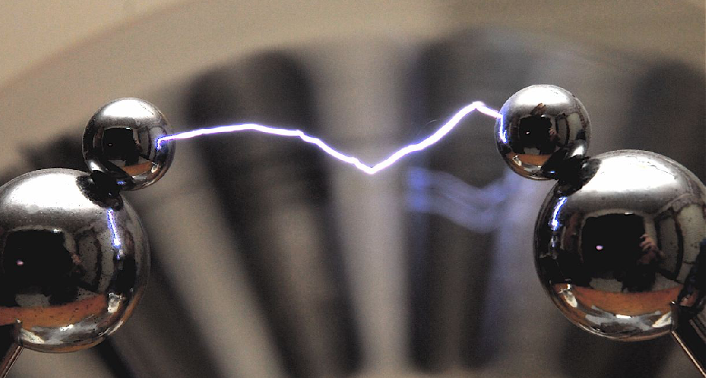 ESD静电放电产生的原理和危害